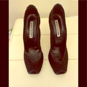 Manolo Blahnik Lace Peep Toe Pumps